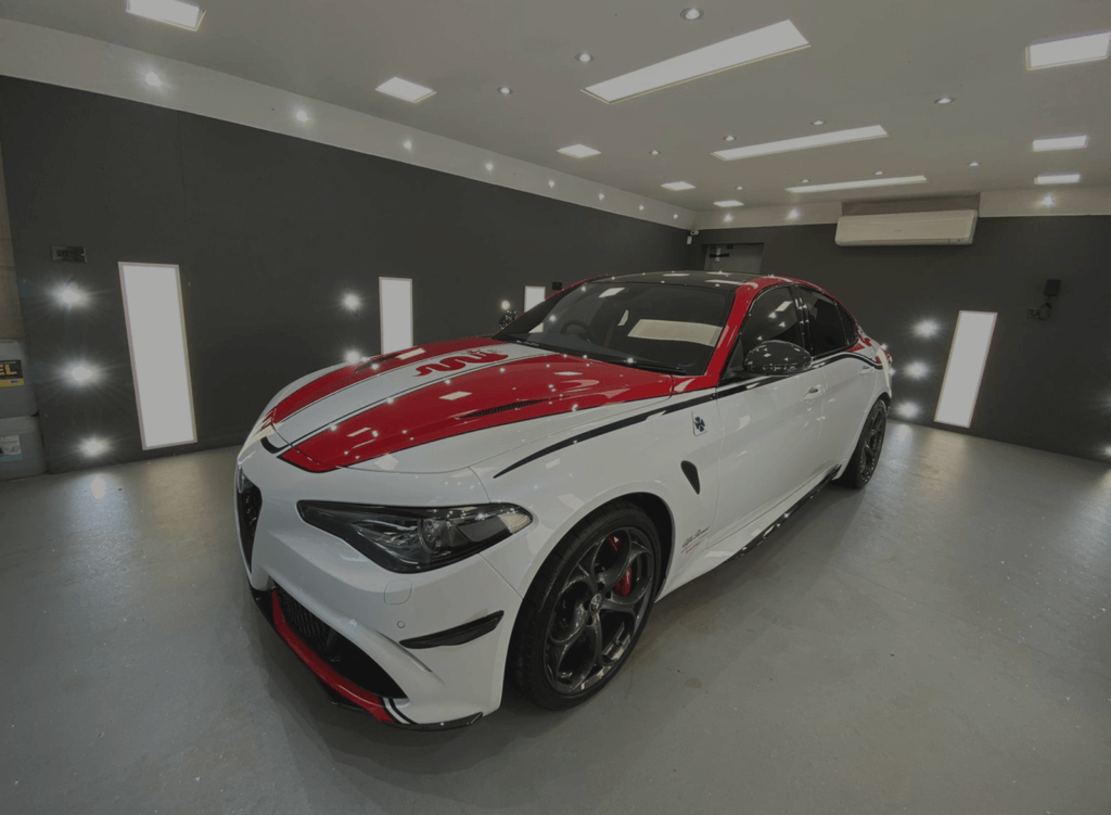 alfa romeo giulia quadrifoglio racing