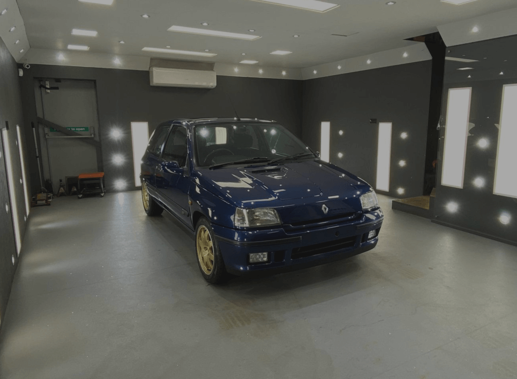 renault clio williams detailing